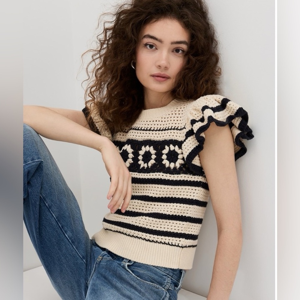 Rails Penelope knit crochet top flutter short sleeves cream navy flowers M